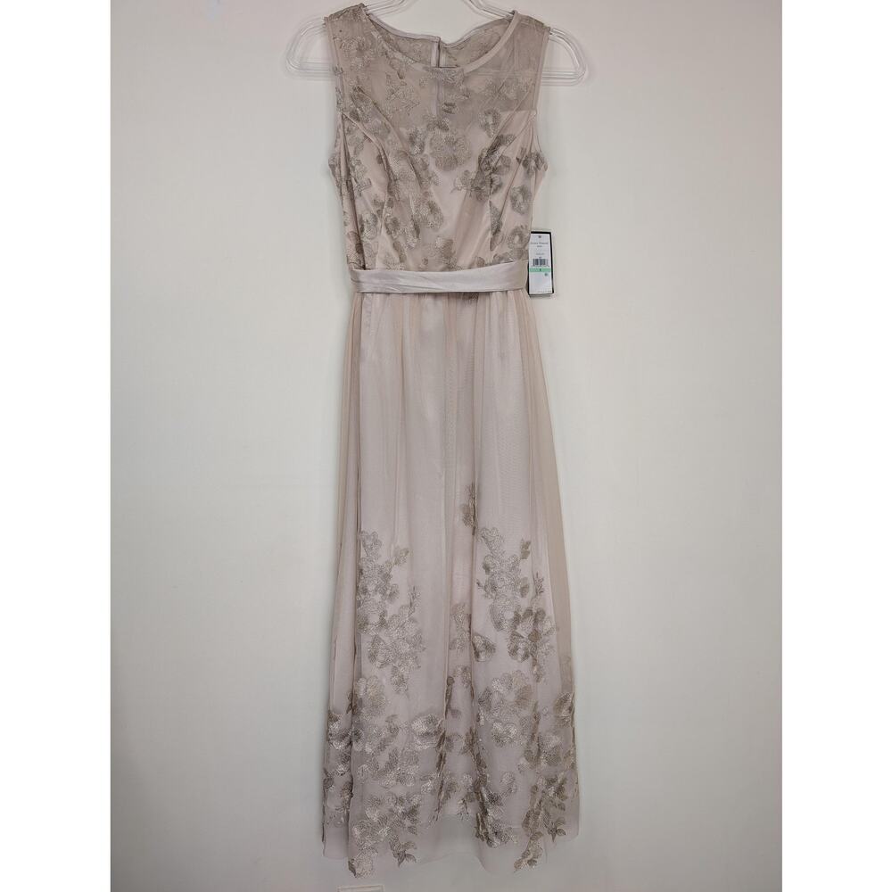 Jessica Howard Dress Women Size 8 Champagne Floral Embroidered Formal Midi Gown